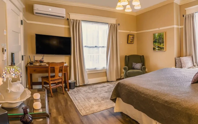 photo 3 of Redtail Suites~orliena Suite ~tesla Station