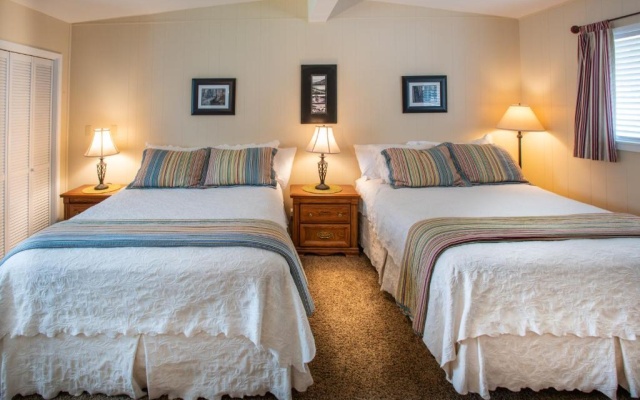 photo 2 of Redwood Suites