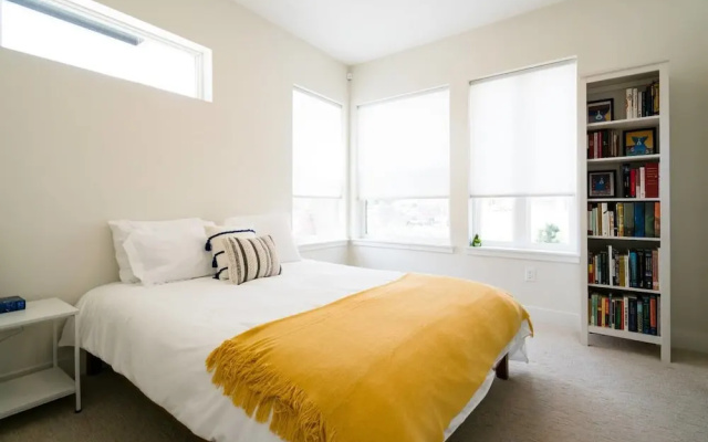 photo 5 of Regal Rooftop Retreat Rise Above the Ordinary
