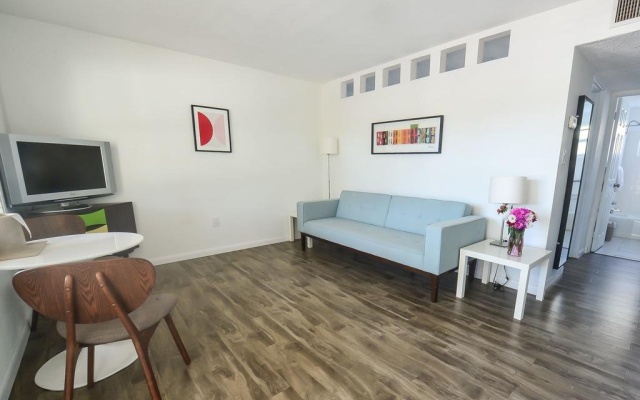 photo 5 of Regency Inn & Suites