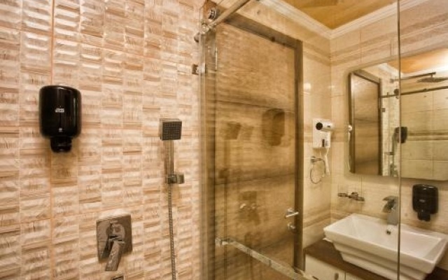 photo 5 of Regency Inn & Suites Albany