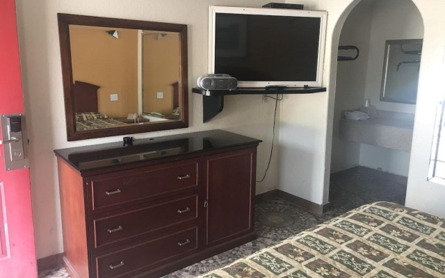 photo 5 of Regency Inn and Suites