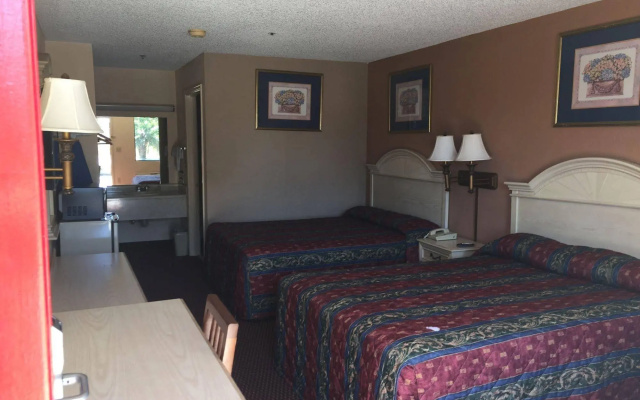 photo 3 of Relax Inn