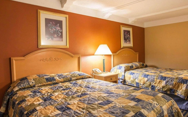 photo 3 of Relax Inn Saint Charles