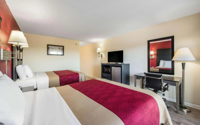 photo 5 of Econo Lodge Waynesville