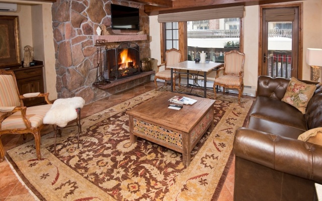 photo 5 of Relaxing 1 Bedroom Condo with Premium Amenities by RedAwning