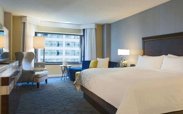photo 3 of Renaissance Chicago Downtown Hotel