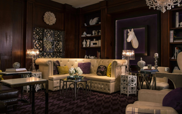 photo 2 of Renaissance Chicago North Shore Hotel