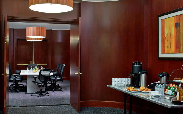 photo 4 of Renaissance Concourse Atlanta Airport Hotel