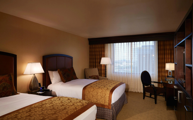 photo 3 of Renaissance Dallas Addison Hotel