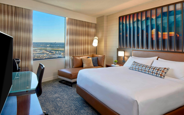 photo 2 of Renaissance Dallas Hotel