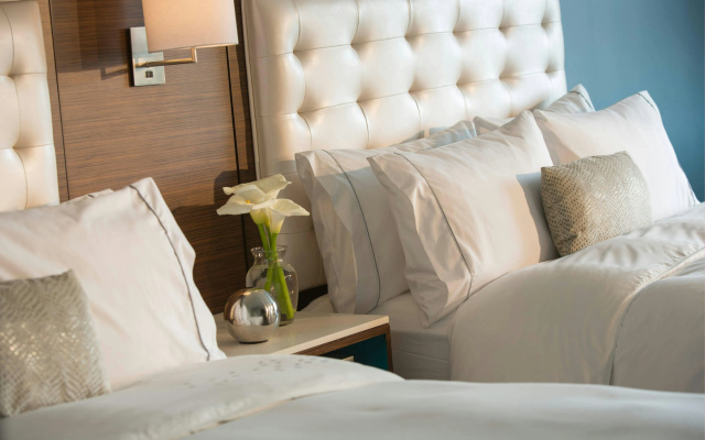 photo 5 of Renaissance Meadowlands Hotel