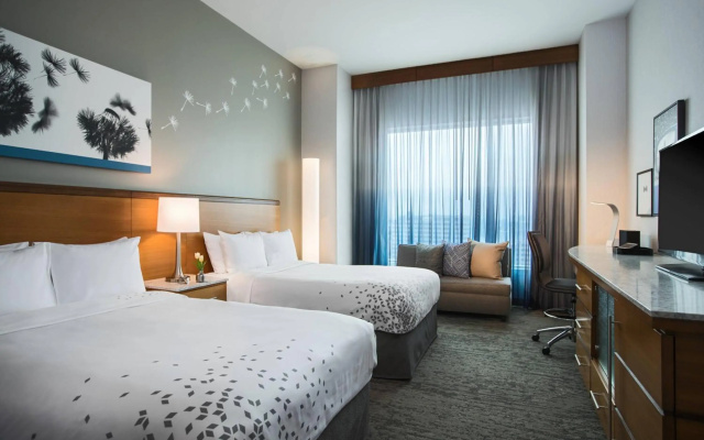 photo 5 of Renaissance Schaumburg Convention Center Hotel
