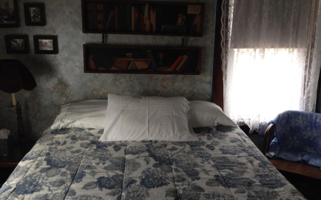 photo 2 of Renata's Bed & Breakfast