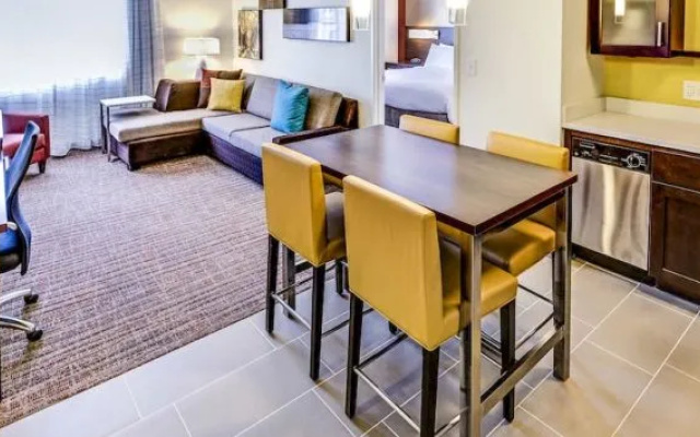 photo 2 of Residence Inn by Marriott Akron South / Green