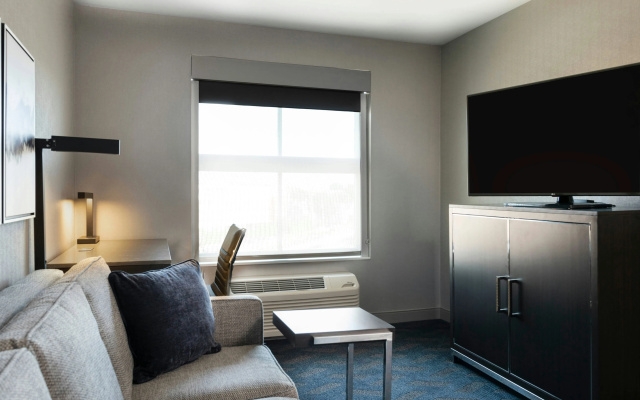 photo 4 of Residence Inn Boston Logan Airport/Chelsea