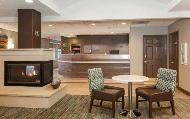 photo 3 of Residence Inn by Marriott Phoenix Chandler Fashion Center