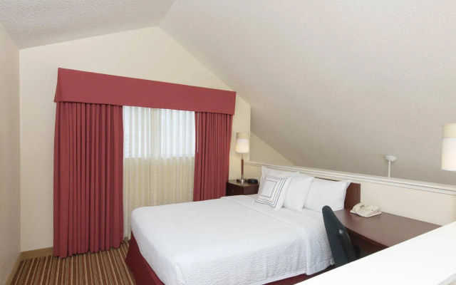 photo 3 of Residence Inn Chicago Deerfield