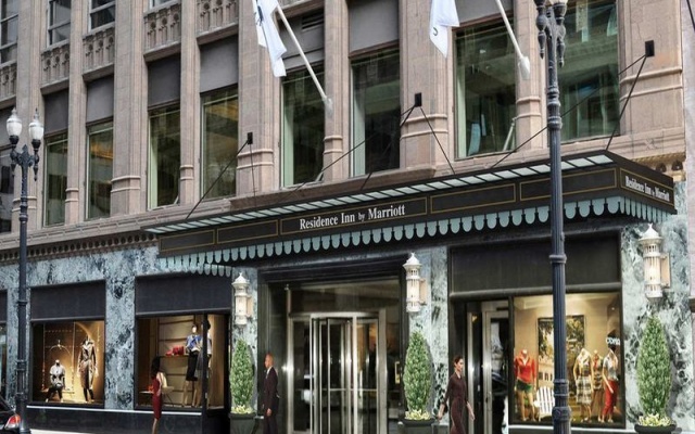 photo 2 of Residence Inn Chicago Downtown/loop
