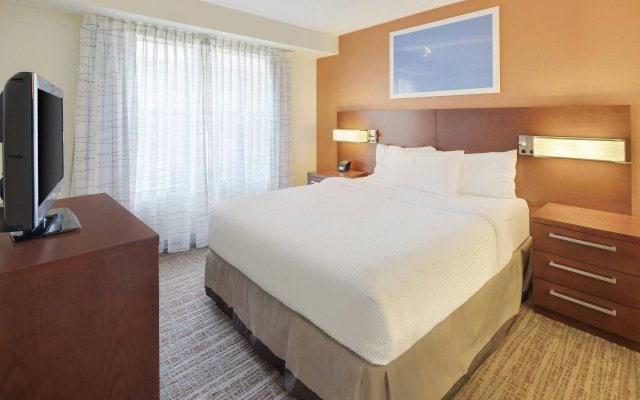 photo 5 of Residence Inn by Marriott Indianapolis Airport