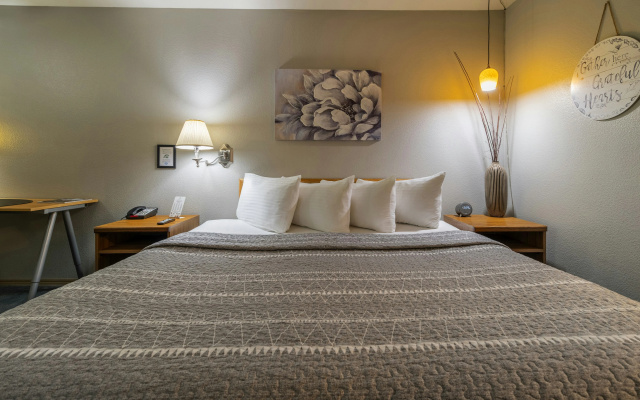 photo 4 of Resort City Inn Coeur d'Alene