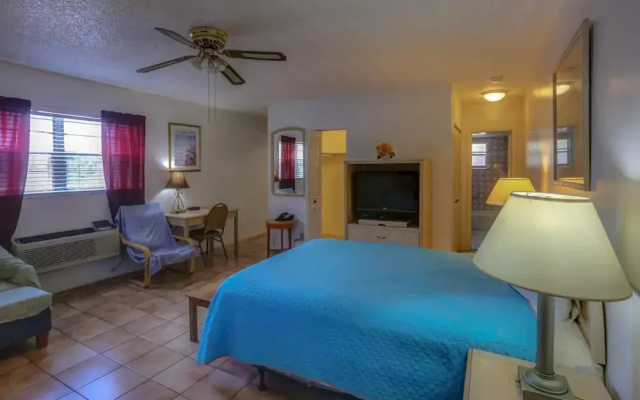photo 3 of Richard's Motel Studio