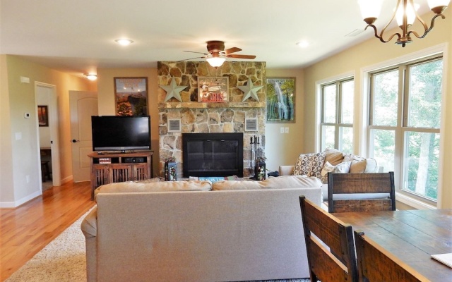 photo 2 of Ridgetop Landing - Carolina Properties Vacation Rentals