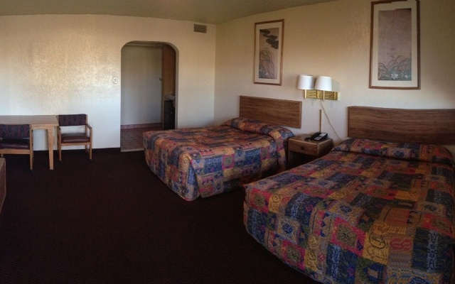 photo 5 of Travelodge by Wyndham Farmington Hwy 64