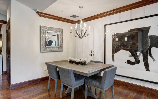 photo 3 of The Ritz-Carlton Residences by Berkshire Hathaway HomeServices