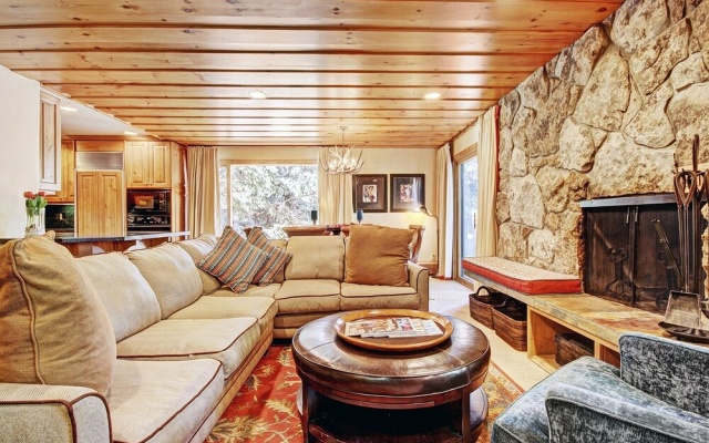 photo 2 of Riva Ridge 3Br C620