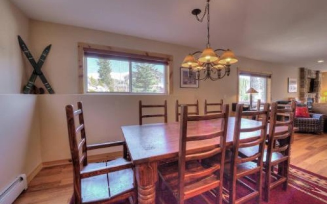 photo 3 of River Park Lodge: a Getaway with a Gorgeous View!