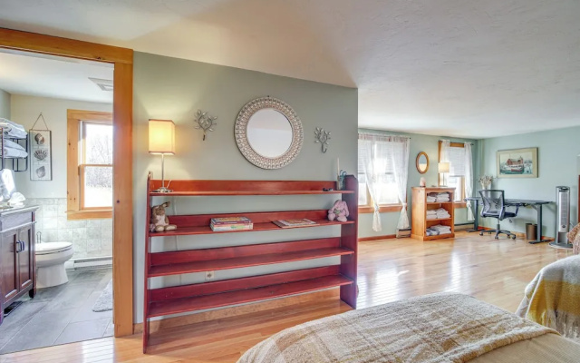 photo 3 of Riverfront Kingston Cottage w/ Deck, 2 Mi to Beach