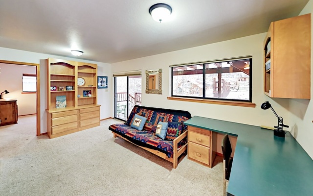 photo 3 of Riverfront Retreat - 3 Br Home