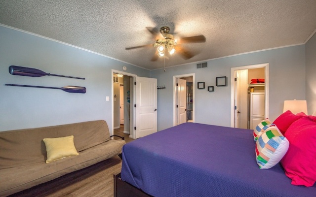 photo 4 of Riverpalooza Rrc A305 2 Bedroom Condo by RedAwning
