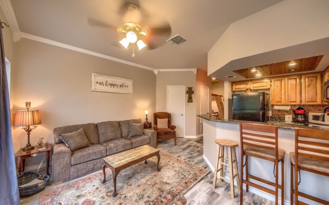 photo 5 of Riverside Condo Ss 4b 1 Bedroom Condo by RedAwning