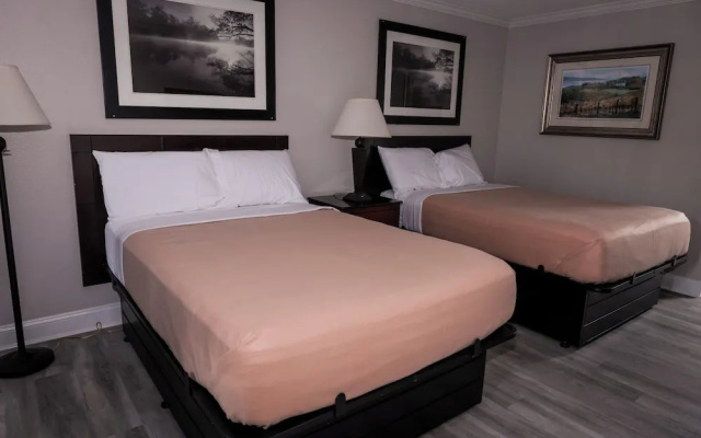 photo 3 of Riverside Inn and Suites Danville Virginia