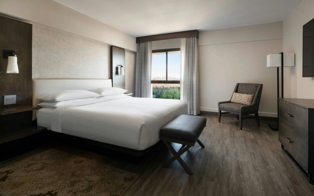 photo 4 of Marriott Riverside at the Convention Center