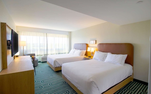 photo 2 of DoubleTree by Hilton Clarksville Riverview