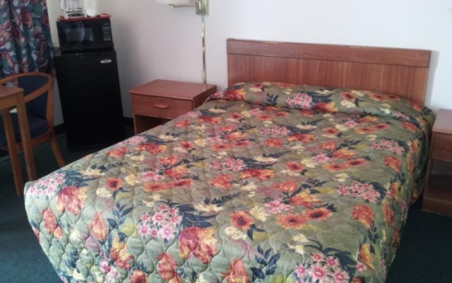 photo 2 of Roberts At the Beach Motel