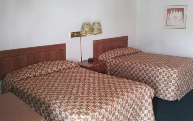 photo 3 of Roberts At the Beach Motel