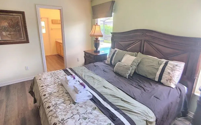 photo 5 of 4-Bedroom Villa in Kissimmee Rocco's Retreat