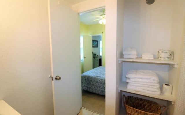 photo 4 of Rock Lobster Cottage 2 One-bedroom Apartment