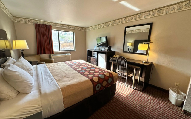 photo 4 of Rodeway Inn & Suites Madison East