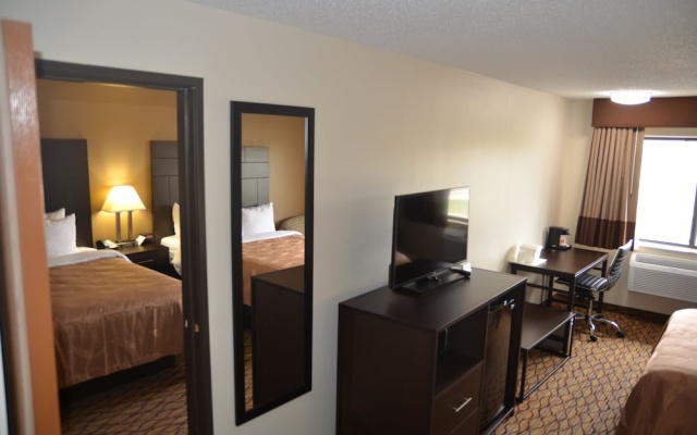 photo 3 of Quality Inn New London