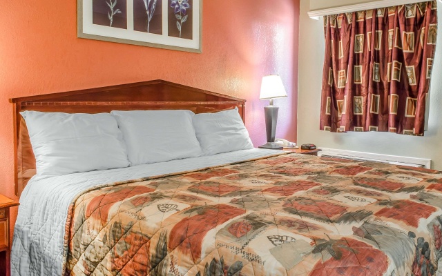 photo 5 of Rodeway Inn Allentown South