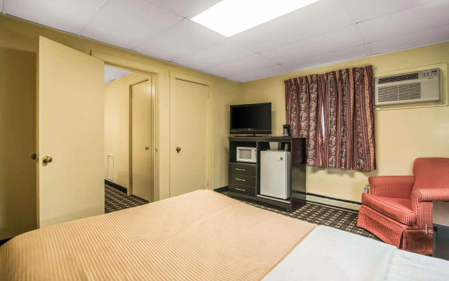 photo 5 of Rodeway Inn