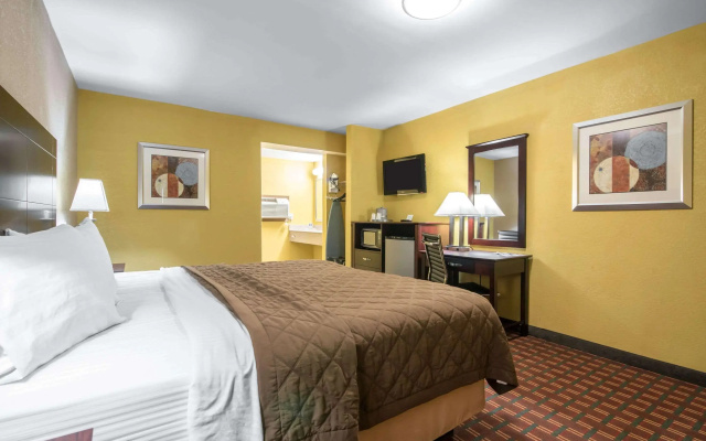 photo 3 of Rodeway Inn Towanda