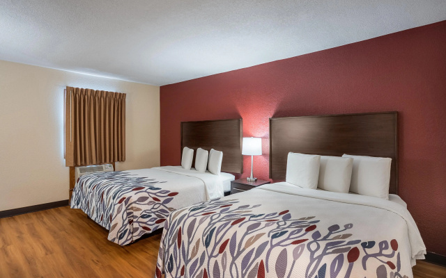 photo 4 of Red Roof Inn Des Moines