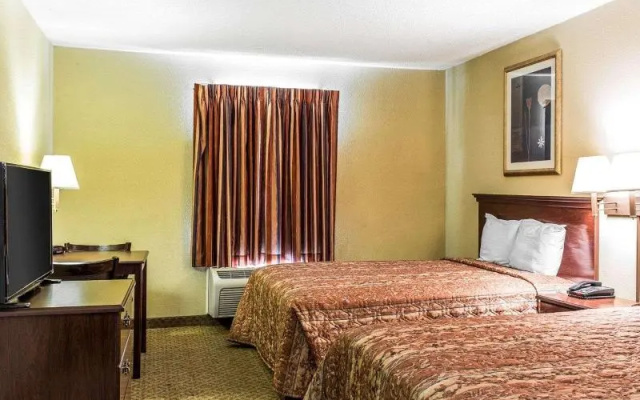 photo 4 of Rodeway Inn East Atlanta