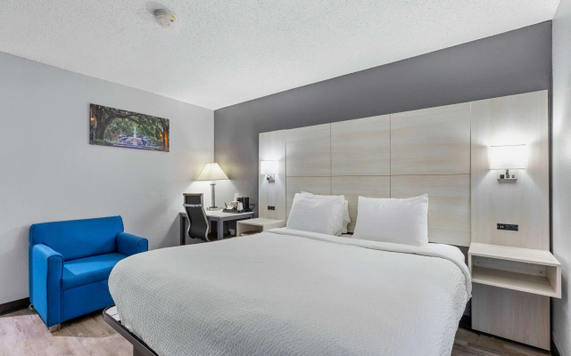 photo 2 of Days Inn by Wyndham Savannah Gateway I-95